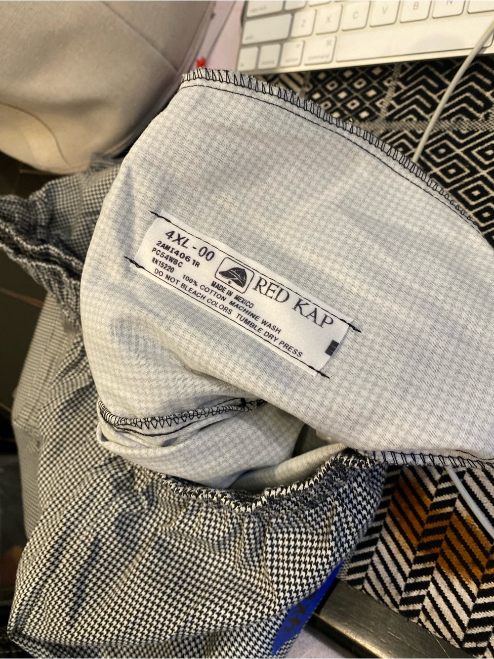 Men's Micro-Check Grey Dress Pants with Elastic Waist - Picture 9 of 9